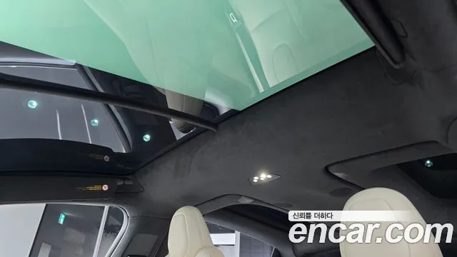 Tesla Model X — Фото автомобиля 22