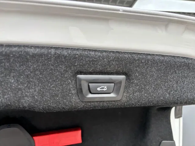 BMW 5 Series — Фото автомобиля 29