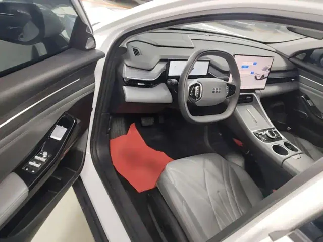 Geely Galaxy L6 — Фото автомобиля 15