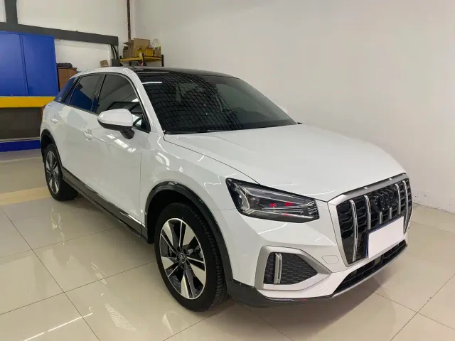 Audi Q2L — Фото автомобиля 3