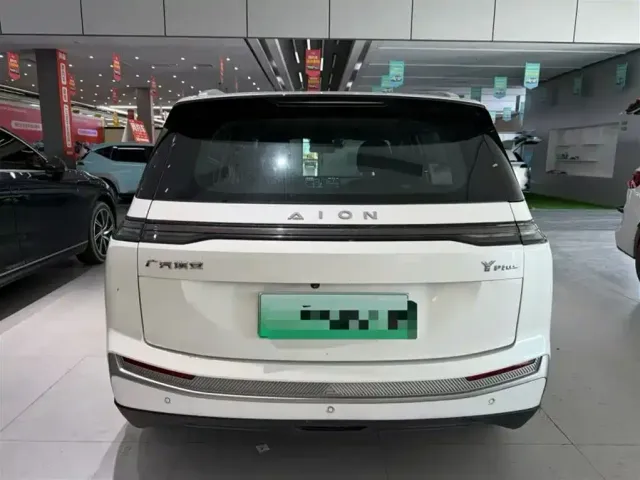 GAC Aion Y — Фото автомобиля 5