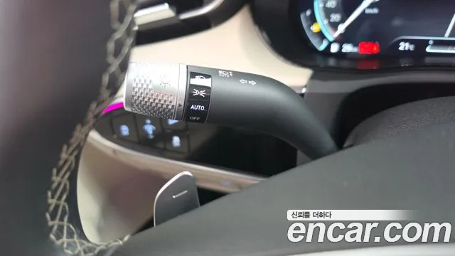 Genesis GV70 — Фото автомобиля 29