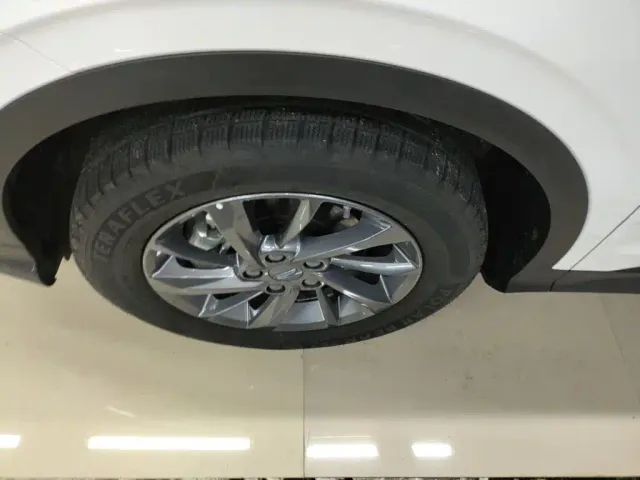 Geely Binyue — Фото автомобиля 22