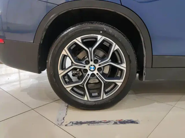 BMW X1 — Фото автомобиля 6