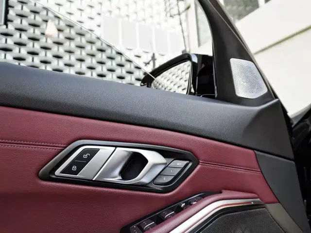 BMW 3 Series — Фото автомобиля 13