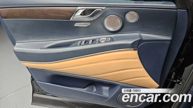 Genesis GV80 — Фото автомобиля 12