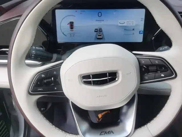 Geely Xingyue L — Фото автомобиля 15