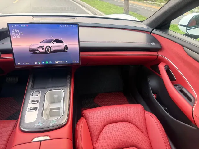 Xiaomi SU7 — Фото автомобиля 20