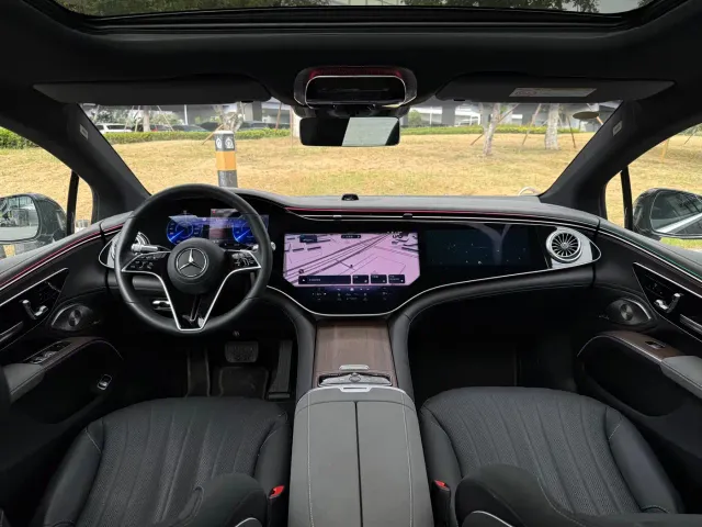 Mercedes-Benz EQS — Фото автомобиля 18