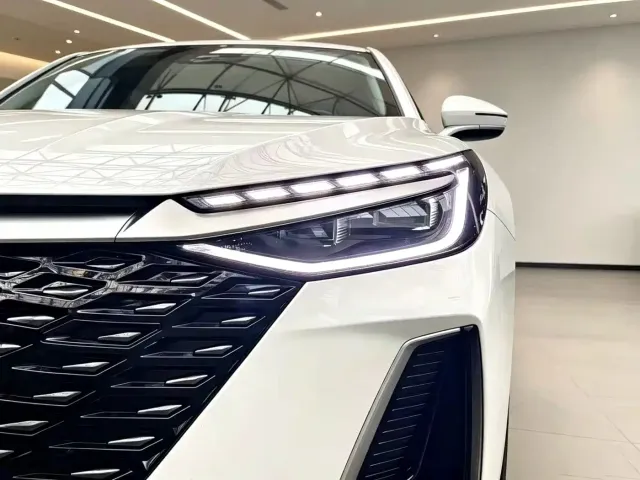 Chery Arrizo 8 — Фото автомобиля 13