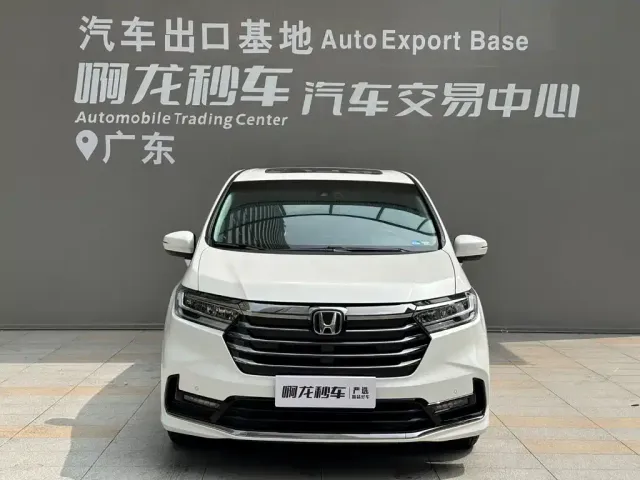 Honda Odyssey — Фото автомобиля 2