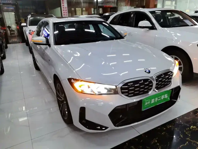 BMW 3 Series — Фото автомобиля 3