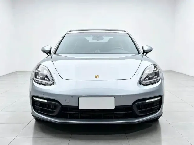 Porsche Panamera — Фото автомобиля 2
