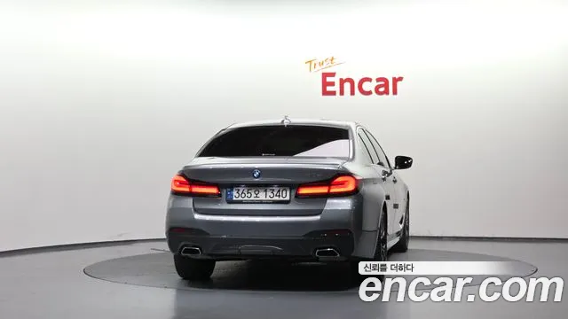 BMW 5 Series G30 — Фото автомобиля 4