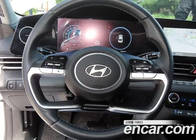 Hyundai Avante CN7 — Фото автомобиля 8