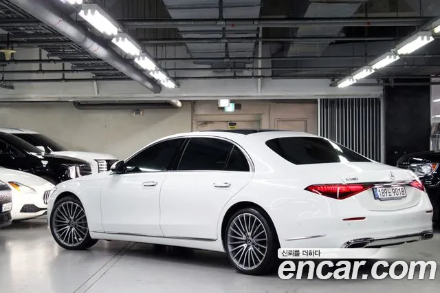 Mercedes-Benz S-Class — Фото автомобиля 4