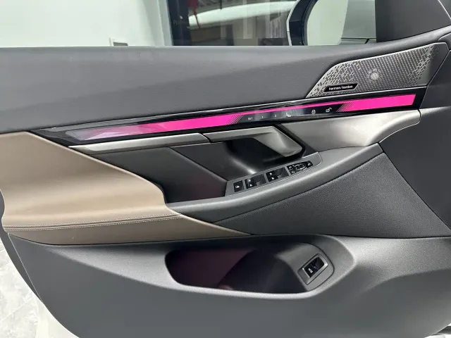 BMW 5 Series — Фото автомобиля 19