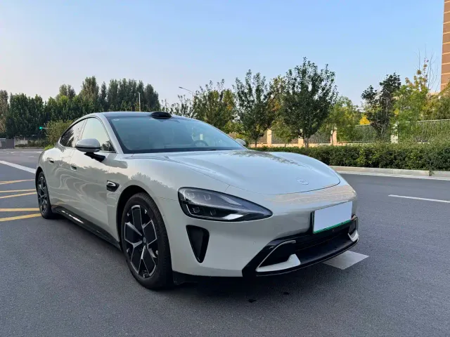 Xiaomi SU7 — Фото автомобиля 3