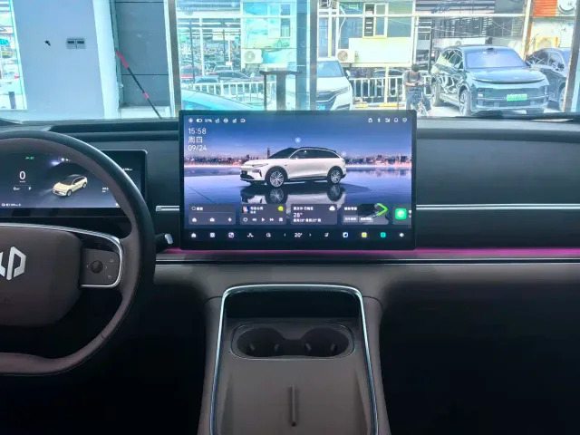 Leapmotor C11 — Фото автомобиля 7