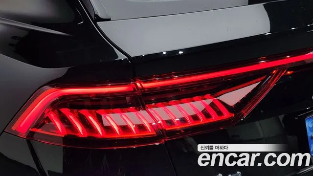 Audi Q8 50 TDI quattro Premium — Фото автомобиля 17