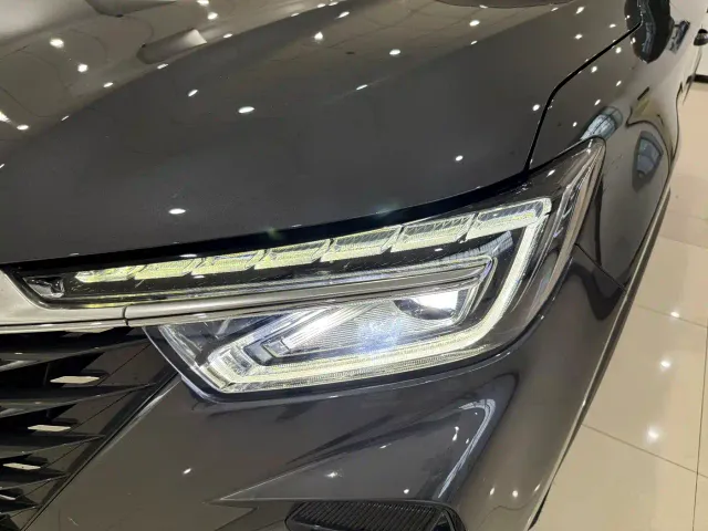 Roewe RX5 — Фото автомобиля 17