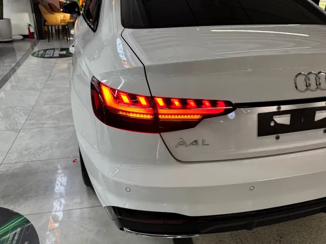 Audi A4L — Фото автомобиля 13
