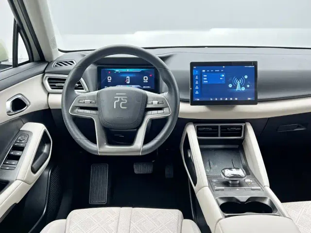 BYD Yuan UP — Фото автомобиля 18