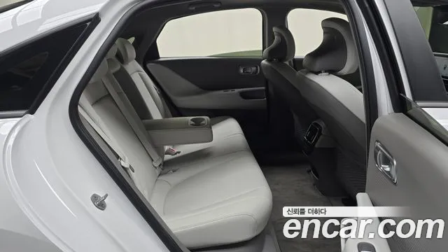 Hyundai Ioniq 6 — Фото автомобиля 17