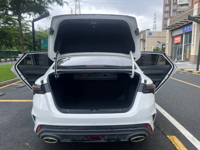 Geely Binrui — Фото автомобиля 14