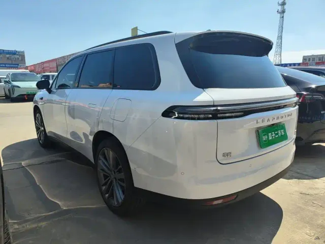 Leapmotor C16 — Фото автомобиля 4