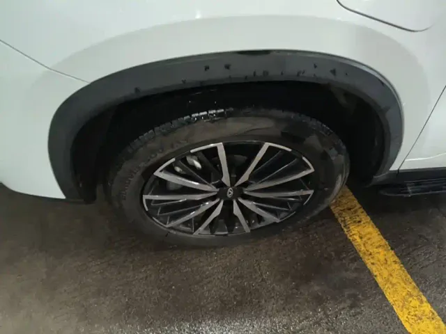Chery Tiggo 8 PLUS Kunpeng e+ — Фото автомобиля 24