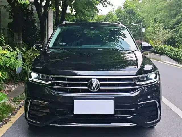 Volkswagen Tiguan L — Фото автомобиля 2