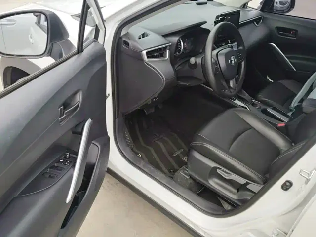 Toyota Corolla Cross — Фото автомобиля 15