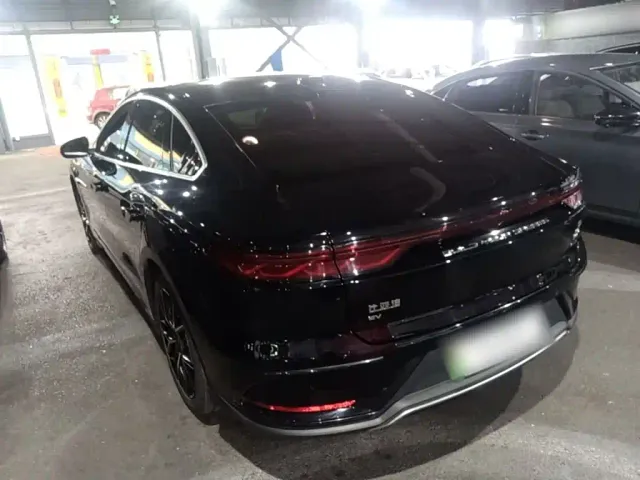 BYD Han — Фото автомобиля 4
