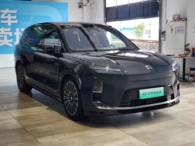 Nio ES8 — Фото автомобиля 3