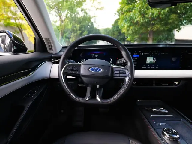 Ford Mondeo — Фото автомобиля 5