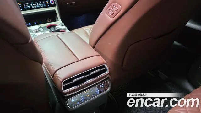 Genesis GV80 — Фото автомобиля 27