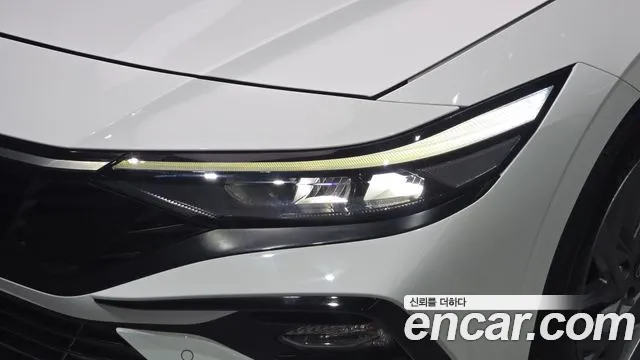 Hyundai AVANTE Новый Avante (CN7) — Фото автомобиля 21
