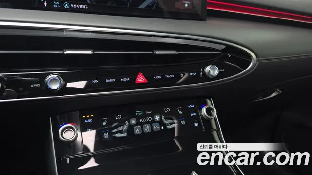 Genesis GV70 3.5T Бензин AWD — Фото автомобиля 17