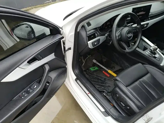 Audi A4L — Фото автомобиля 15