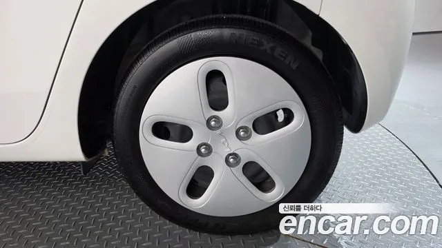 Kia RAY Новый Kia Ray Фургон — Фото автомобиля 19