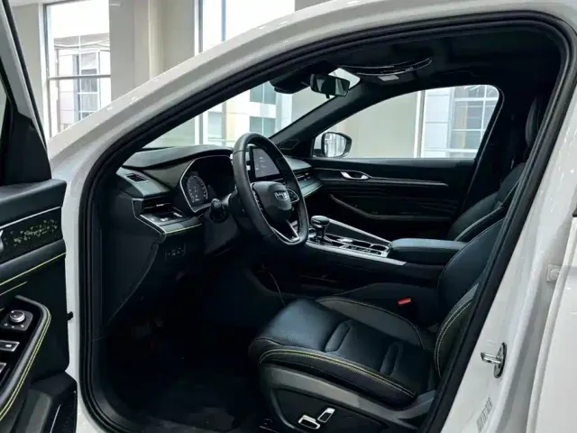 Geely Xingrui — Фото автомобиля 5