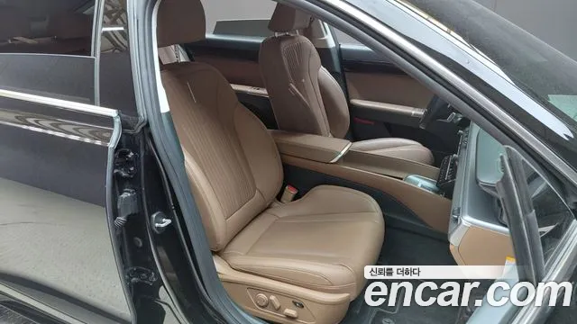 Hyundai Grandeur GN7 — Фото автомобиля 16