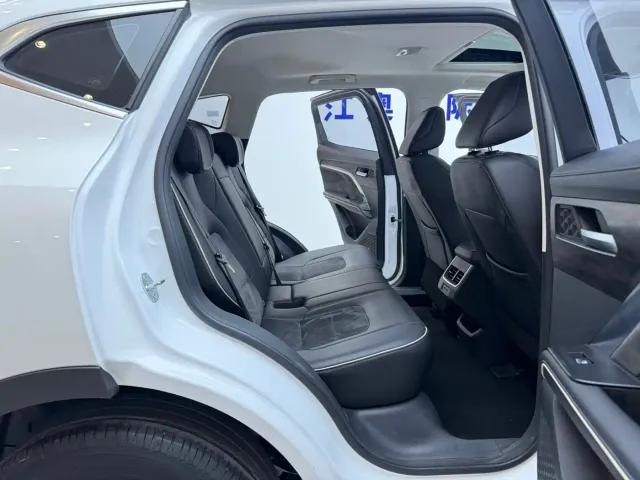 Haval H6 — Фото автомобиля 18