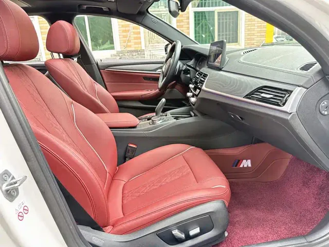 BMW 5 Series — Фото автомобиля 9