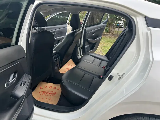 Nissan Sylphy — Фото автомобиля 7