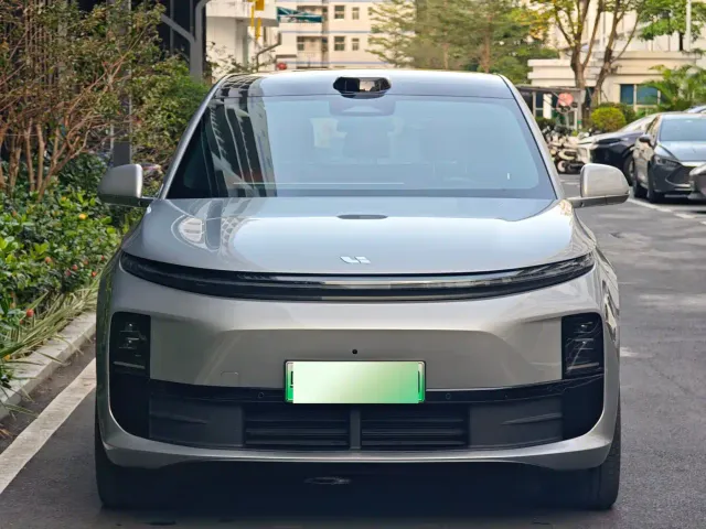 Li Auto L6 — Фото автомобиля 2
