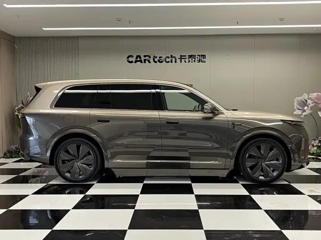 Li Auto Li Xiang L9 2026 Base Model — Фото автомобиля 4