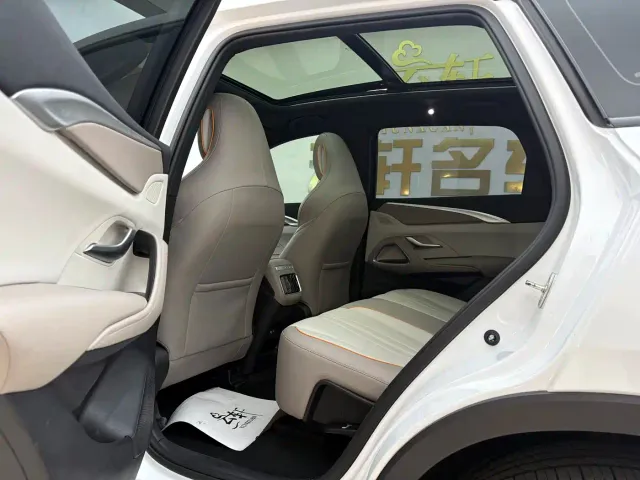 BYD Song Pro — Фото автомобиля 20