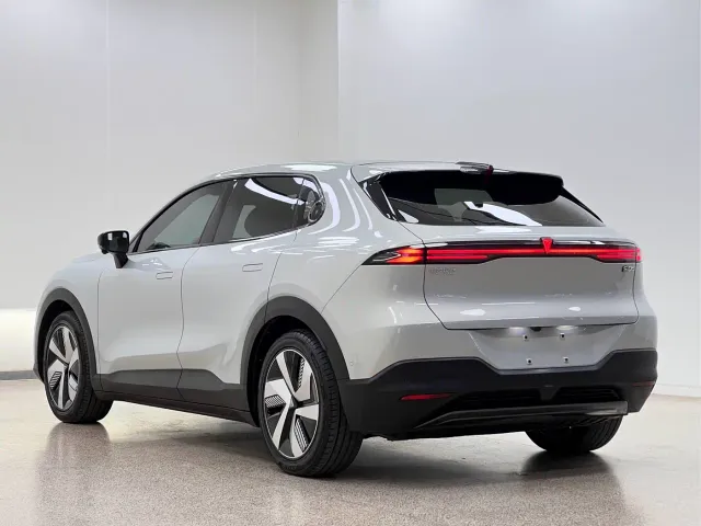 Deepal S05 — Фото автомобиля 4